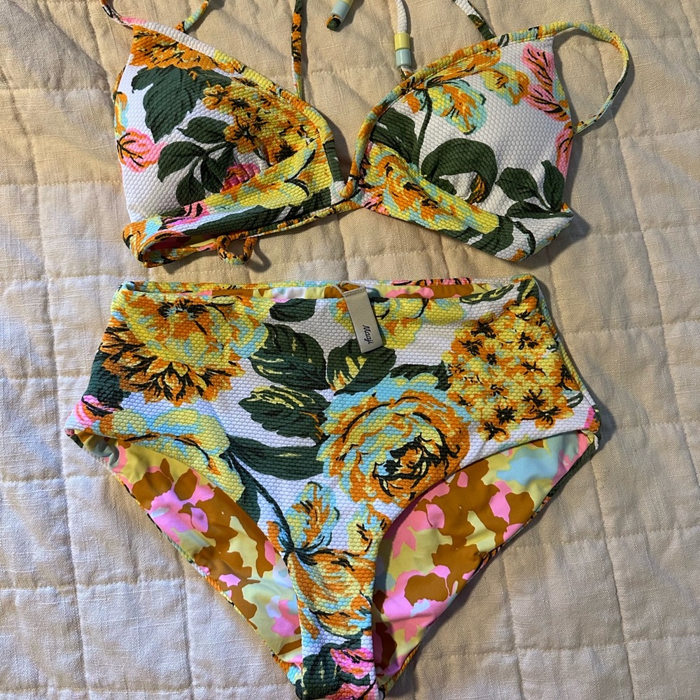 NWOT - Maaji reversible bikini